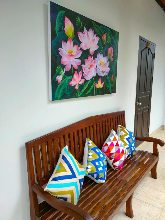 Lotus Corner - Heritage B&B Luang Prabang Dış mekan fotoğraf